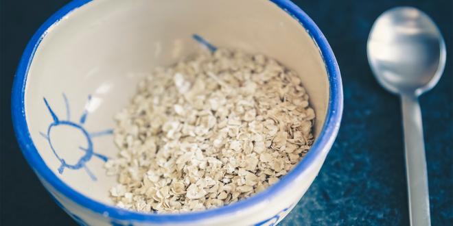 a bowl of high-fiber oats